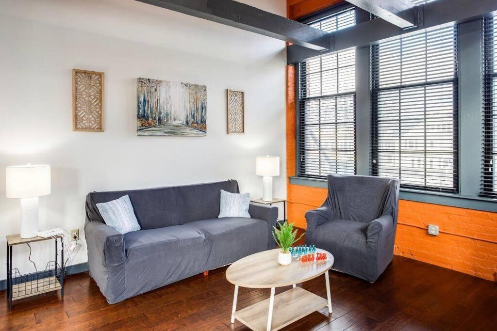 Centric Modern Loft W/ King Beds & Smart Gametable Villa Rochester Exterior photo